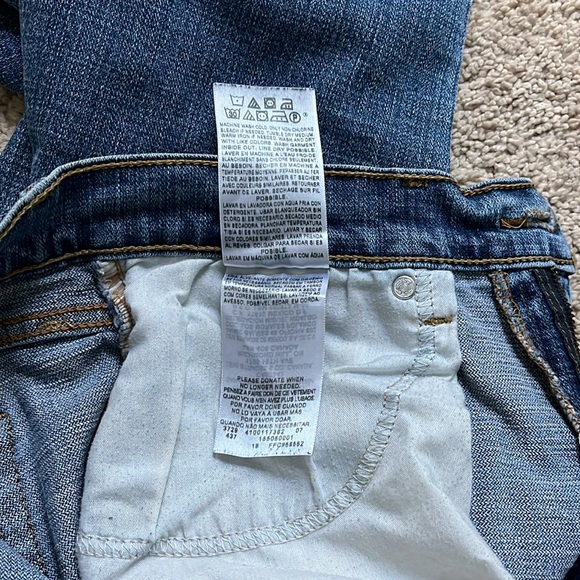 Ladies, Levi 505 jeans - Picture 7 of 10